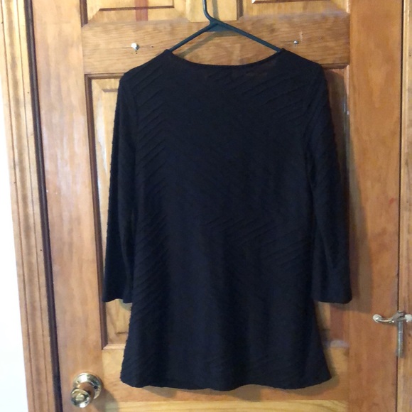 Liz Claiborne black 3/4 sleeve top size small - Picture 2 of 3